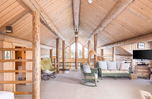 Jackson Hole House | Secluded mountain-view home with large deck, hot tub & fireplace - dog-friendly