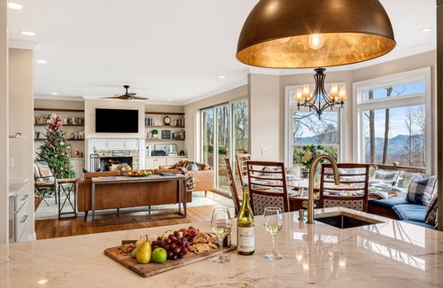 Skyland House | Secluded Mountaintop Luxury Estate-Spectacular Views-Fire Pit-Jacuzzi-Ping Pong