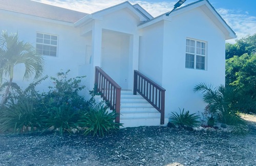 Blue Hills House | Secluded Oasis at Cactus Villa TCI