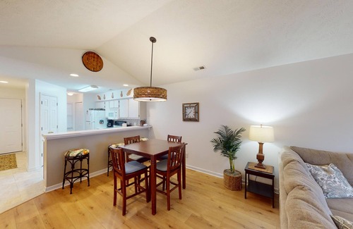 Pawleys Island Villa | Secluded Paradise Serene 2BR Golf Course Views