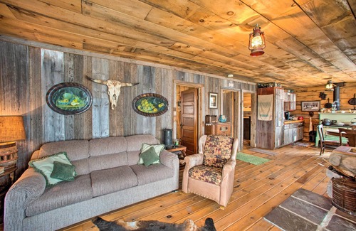Putnam County Cabin | Secluded Powersville Cabin: 25 Mi to Lake Paho!