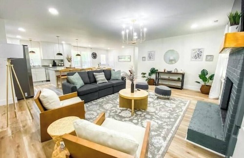 Zebulon House | Secluded ranch with big yard in Zebulon