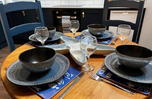 West Mersea Apartment | Secluded Retreat - in the heart of the Anchorage