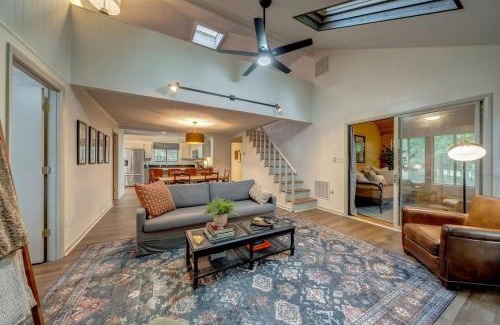 The Woods House | Secluded Retreat w Hot Tub, FirePit & Pool Access