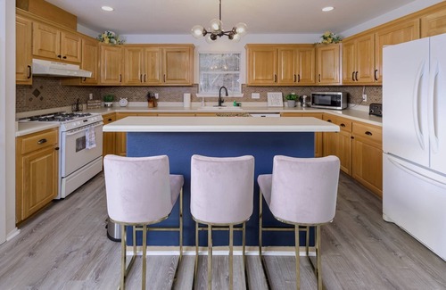 Lago Vista House | Secluded Retreat w/Private Pool, Epic Views, Room for the whole family!