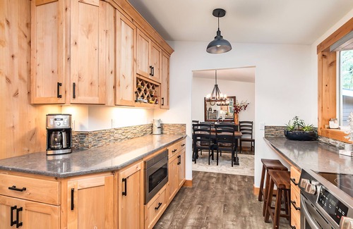 Lincoln City House | Secluded Riverfront Home on the Oregon Coast - Peaceful and Serene!