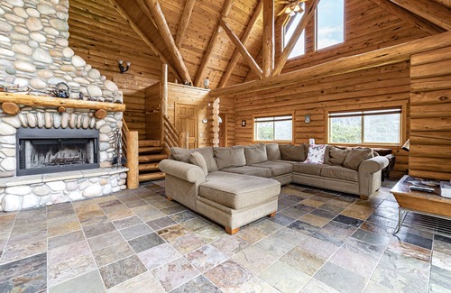 Agness Cabin | Secluded riverfront home with firepit, full kitchen, wonderful views & bunk room