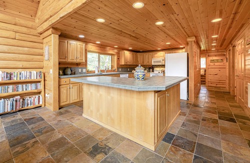 Agness Cabin | Secluded riverfront home with firepit, full kitchen, wonderful views & bunk room