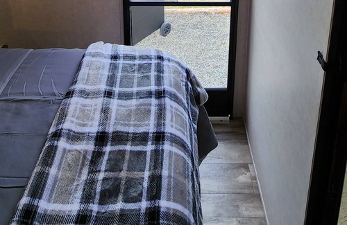 Forks House | Secluded riverfront retreat in the meadows near lapush