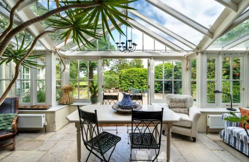 Ballynacarrigy House | Secluded riverside farmhouse close to Center Parcs