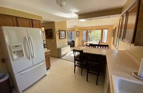 Coon Valley House | Secluded, Romantic, Family Friendly and Cozy, Last House in the Valley.