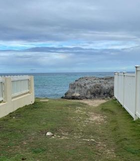 Long Bay House | Secluded Serene