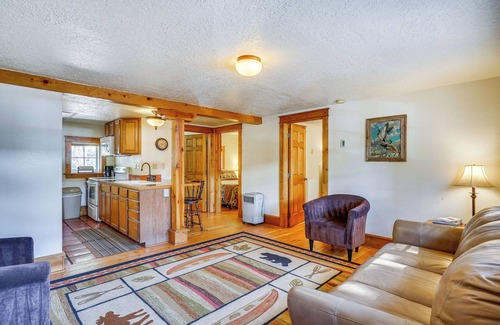 Weston Cabin | Secluded Stonewall Cabin w/Mountain View!