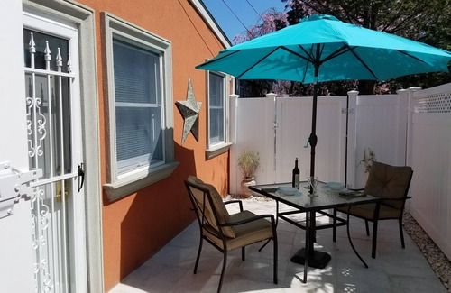 Alden Manor Apartment | Secluded, Sunny Studio. Fully Private: entrance, bath, bedroom, kitchen & Patio