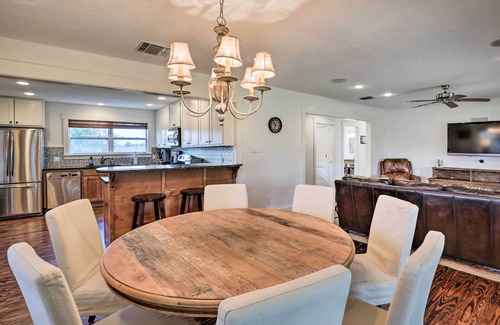 Schulenburg House | Secluded Texas Farmhouse: 12 Mi to La Grange!