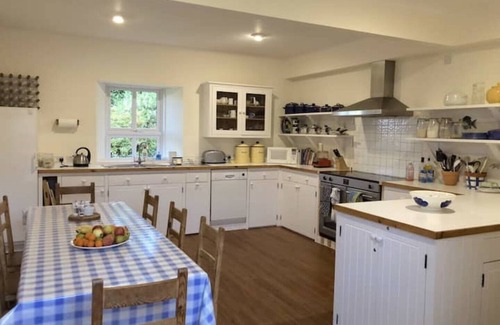 Gruline Cottage | Secluded traditional Island house surrounded by river and wild flower meadows