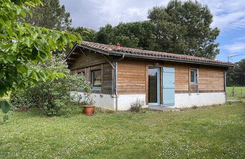 Messanges Villa | Secluded Villa for 4 with Ample Garden and Terrace