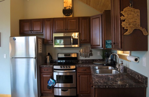 Juneau Apartment | Secluded Water View Studio Apartment