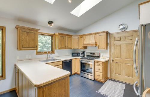 Pine River House | Secluded Wautoma Home with Fire Pit!