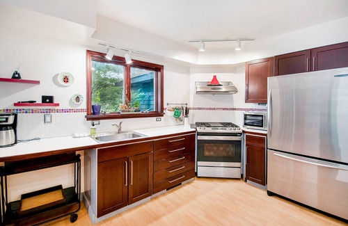 Saugatuck Cottage | Secluded woodland home w/a home theater, full kitchen, & marsh views