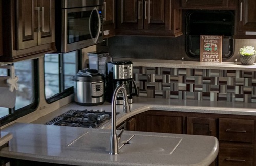 Salida House | SECLUDED YET CENTRAL -- 360 GORGEOUS VIEWS!