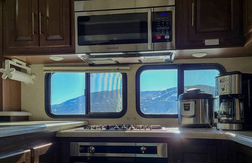 Salida House | SECLUDED YET CENTRAL -- 360 GORGEOUS VIEWS!