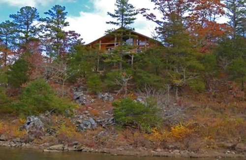 Broken Bow Cabin | Seclusion! Whispering River Cabin near Broken Bow