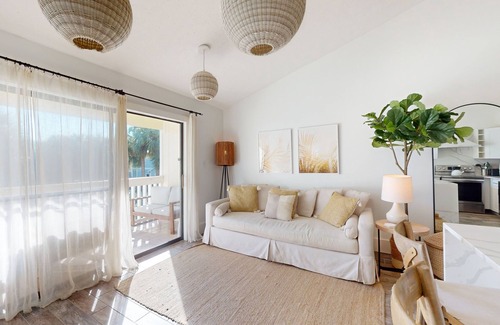 Seagrove Beach Condo | Second Floor Condo w/High-Speed WiFi, Washer/Dryer, Central AC, & Full Kitchen