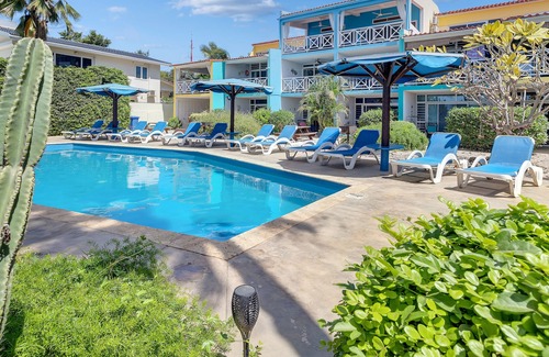Playa Pabou Apartment | Second floor oceanfront apartments in the center of Kralendijk!