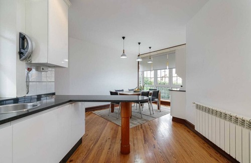 Baiona Old Town Ski Chalet | Second floor of house with enclosed property in Baiona.