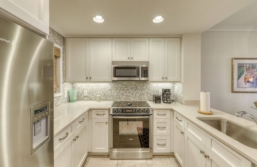 Kiawah Island Villa | Second Floor villa w/ocean views from deck - steps from beach for sun and sand