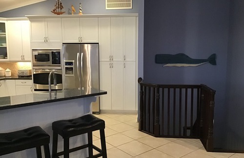 Ocean Isle Beach House | Second Row Beach House- "Wishing Whale” Ocean views!