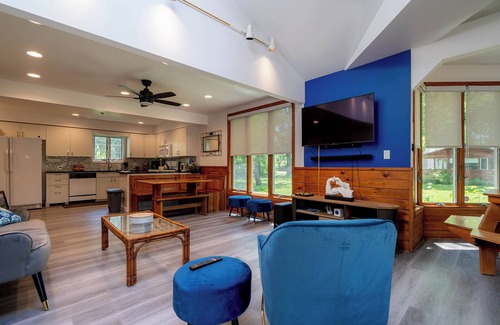 Fort Erie House | Second Wind - Visit our Charming House with Modern Comforts & Stunning Views