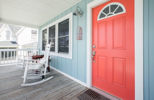 Belhaven House | Second Wind: Waterfront Home Downtown Belhaven near River Forest Manor & Marina