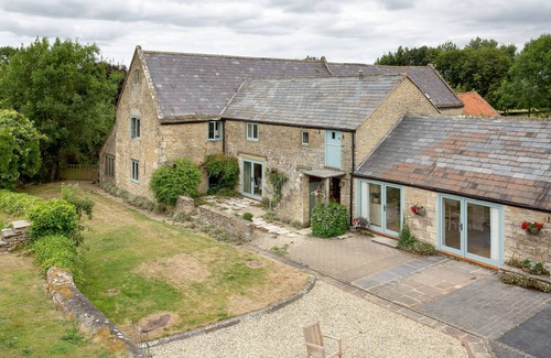 Chipping Sodbury Apartment | Secret Garden studio at Woodcock Farm