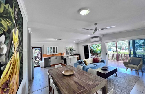 Wongaling Beach House | Secret Mission ~ Pet friendly