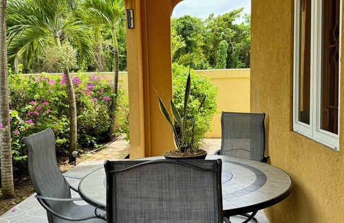 Corinthe Villa | Secret Place