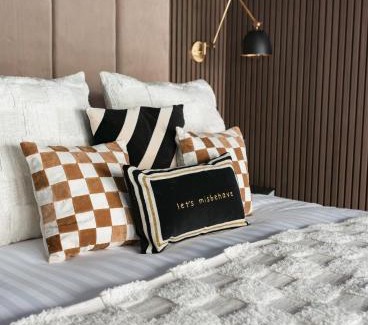 Lancaster Apartment | Secret Suites