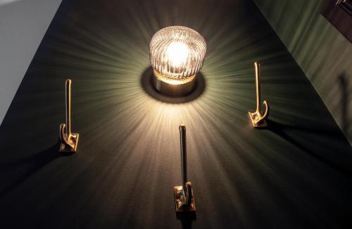Broekwijk Bed & Breakfast | Secret Walls