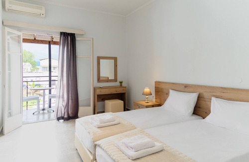 Kavos Hotel | Secreta Vista