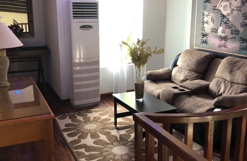 Palm Beach Villa | Secure And Private Villa With Pool/Hot Tub Jacuzzi In Palm Beach Village