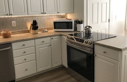 Oak Creek Condo | Sedona Condo on the 6th Hole of Canyon Mesa Country Club 1645 sq. ft.