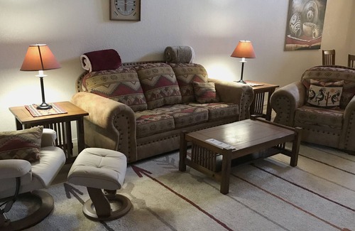 Oak Creek Condo | Sedona Condo on the 6th Hole of Canyon Mesa Country Club 1645 sq. ft.