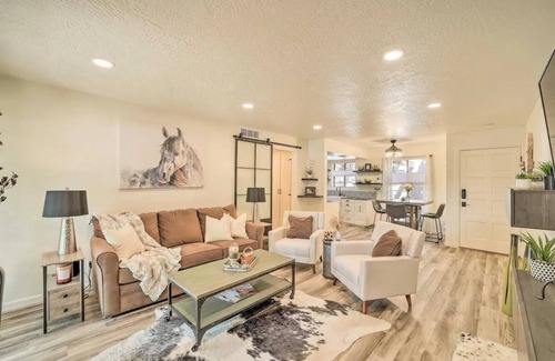 Oak Creek Condo | Sedona Condo POOL NOW HEATED, Hot Tub, & Pickleball!