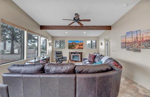 Sedona House | Sedona Fox Den Large Living Room With Picturesque Red Rock Window Views, Private Hot Tub, Patio