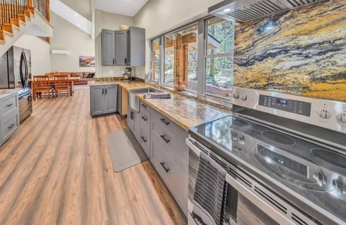 Sedona Cabin | Sedona Luxury New Lodge, on Oak Creek!