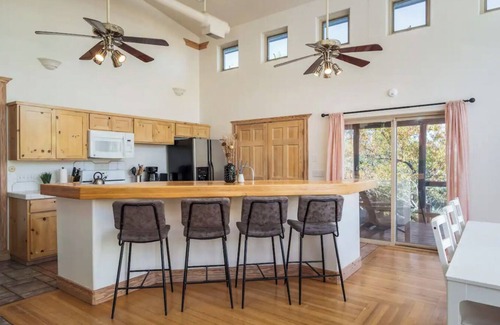 West Sedona House | Sedona The View Estate – 4BR/3BA Home +Casita with Stunning Red Rock Views!