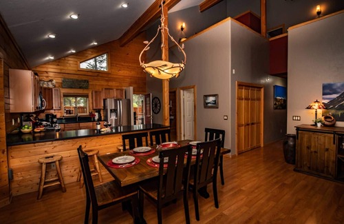 Pagosa Springs House | See Fall's Changing Colors! River Rock Cabin: Hot Tub, Arcade Room, Fire Pit, 3 Min to Uptown Pagosa