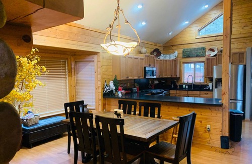 Pagosa Springs House | See Fall's Changing Colors! River Rock Cabin: Hot Tub, Arcade Room, Fire Pit, 3 Min to Uptown Pagosa