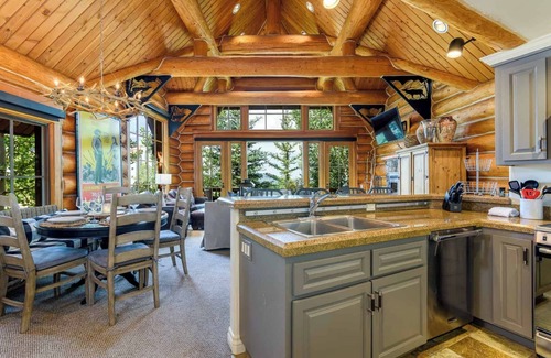 Mountain Village Cabin | See Forever Cabin 105-Three bedroom Cabin to be enjoyed by family and friends